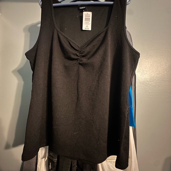Torrid Black Ruched Tank Top - Picture 2 of 3